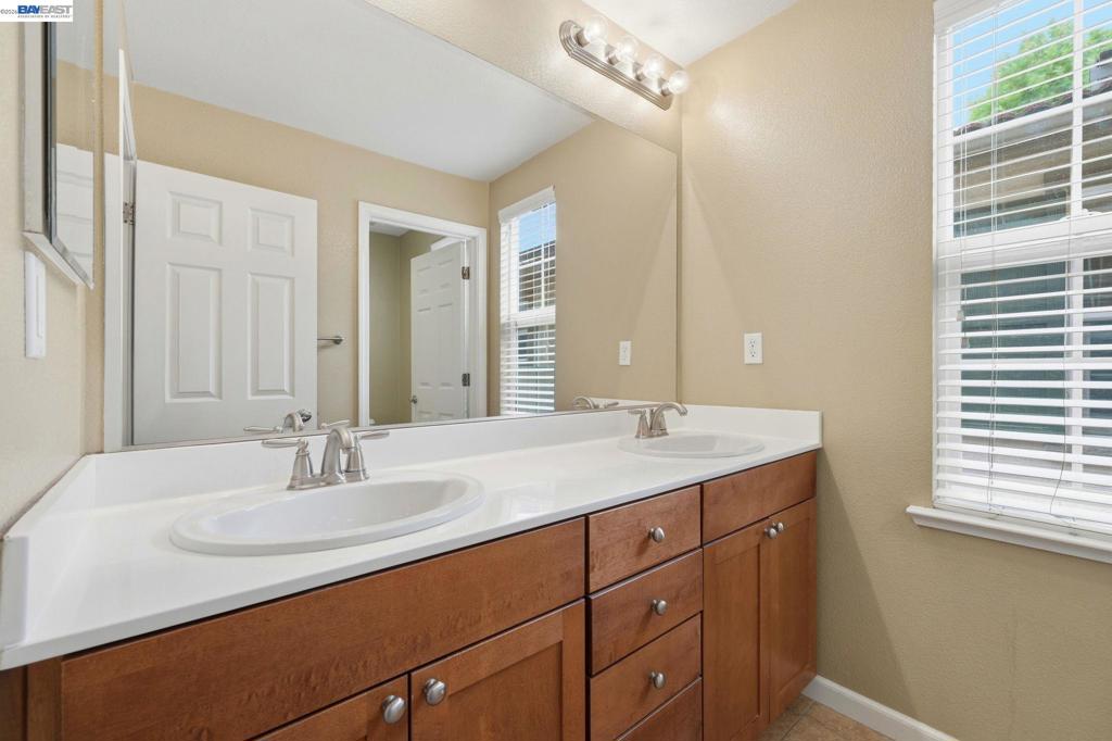 4006 Di Vinci Ct Property Photo 35