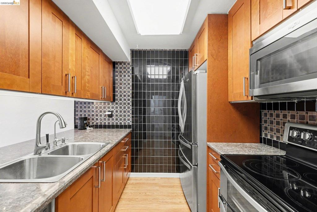 2502 Princeton Ln Property Photo 12