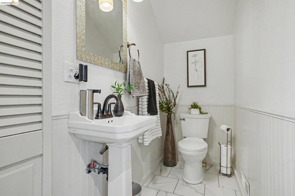 1433 Myrtle St Property Photo 10