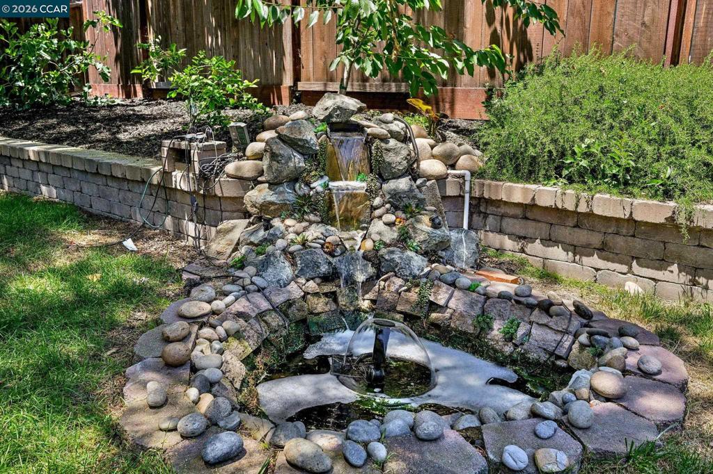 508 Amherst Ct. Property Photo 25