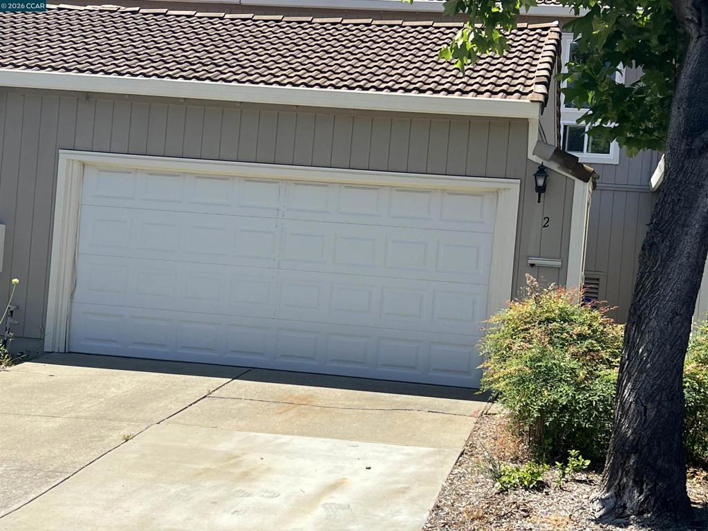 2 Tarn Ct Property Photo 1