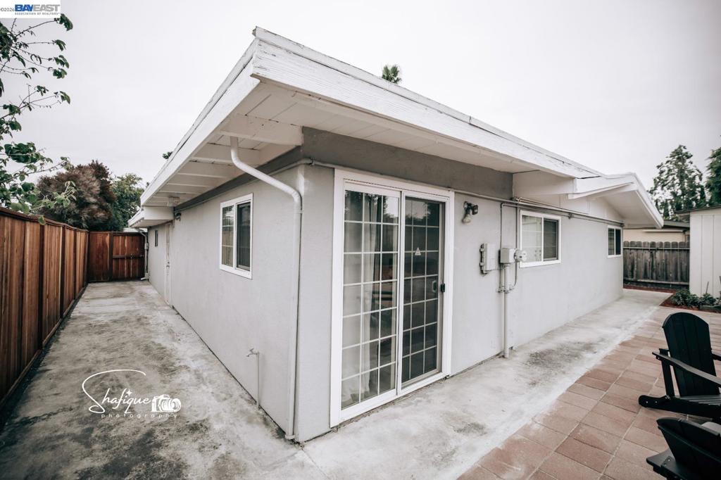 1029 Blazingwood Dr Property Photo 10