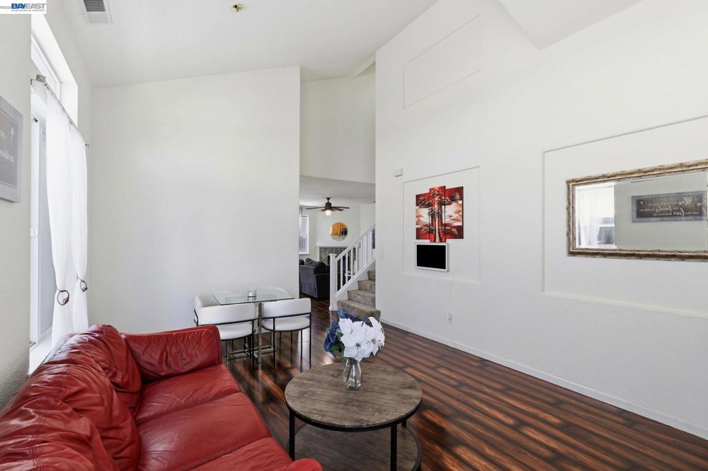 1205 Nellis Ct Property Photo 11