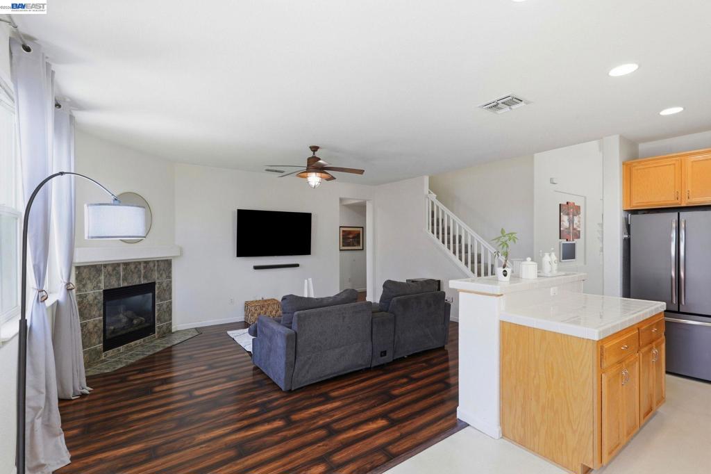 1205 Nellis Ct Property Photo 13
