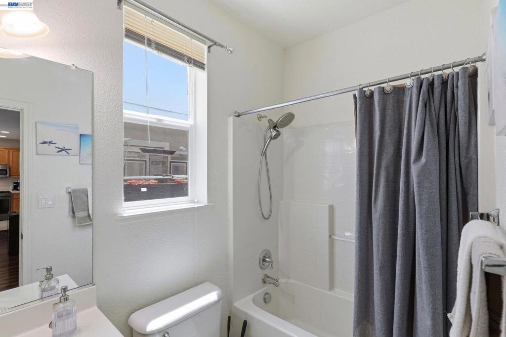 1205 Nellis Ct Property Photo 18