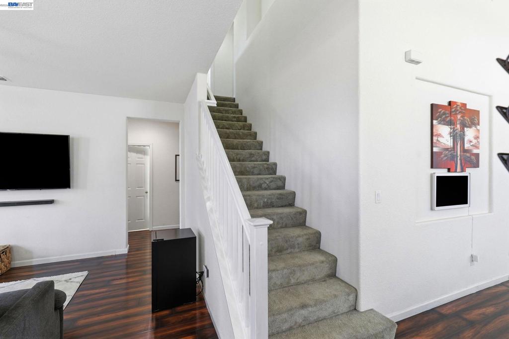 1205 Nellis Ct Property Photo 20