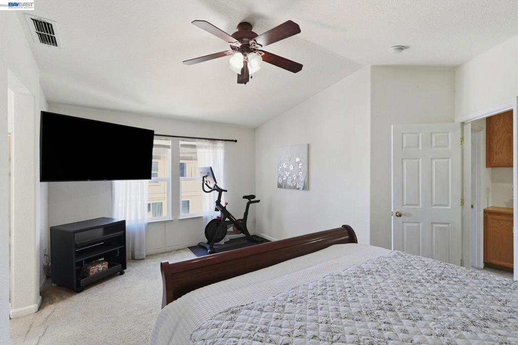 1205 Nellis Ct Property Photo 29