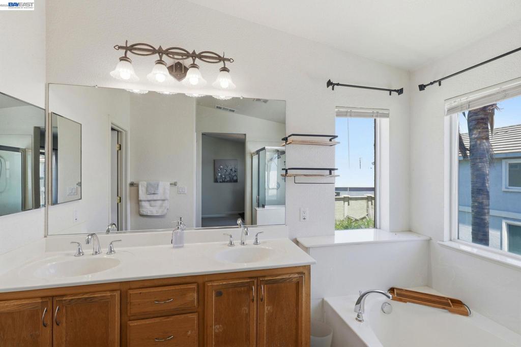 1205 Nellis Ct Property Photo 34