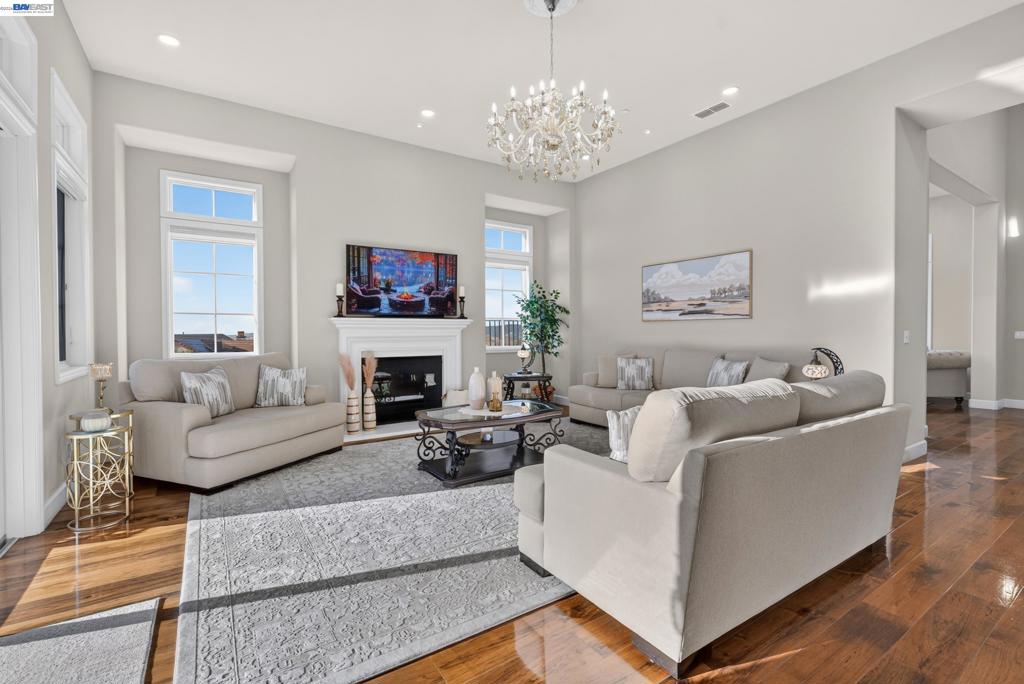 200 Cliffecastle Property Photo 22