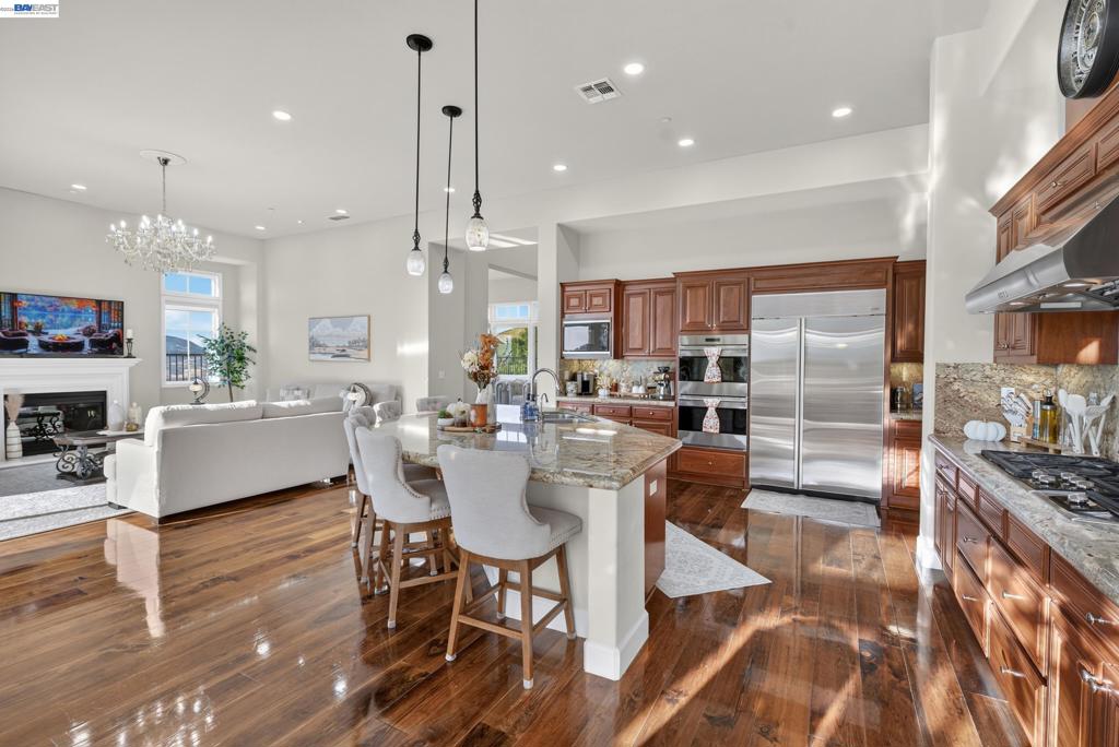 200 Cliffecastle Property Photo 26