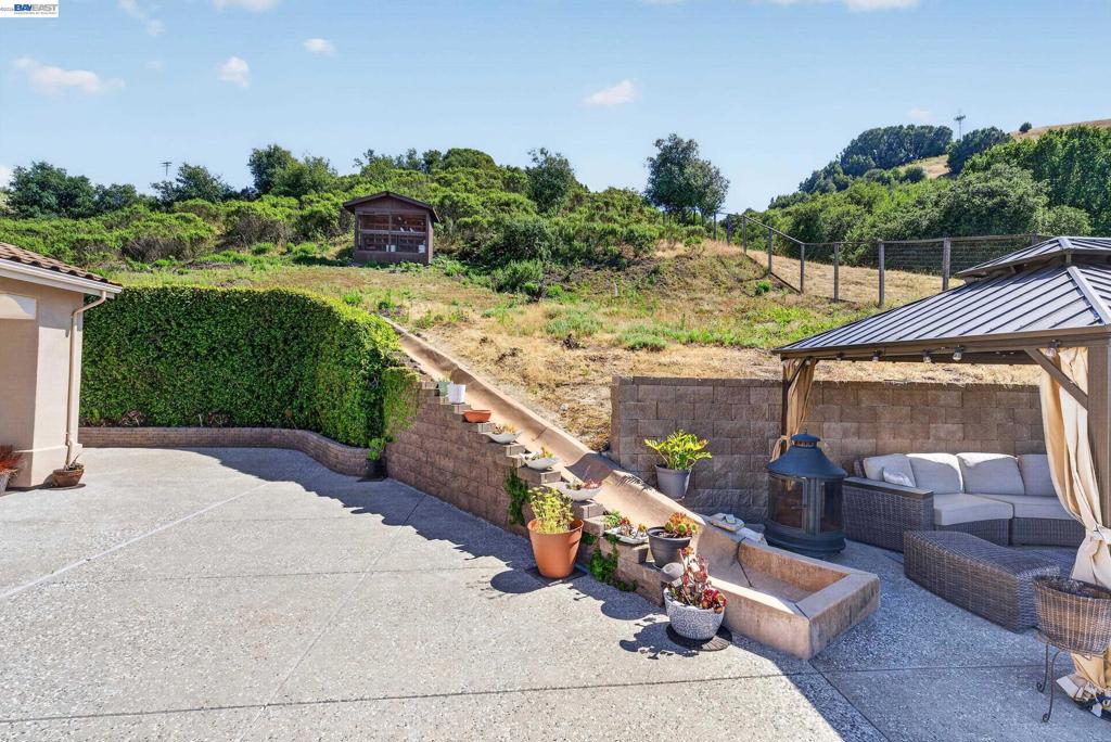 200 Cliffecastle Property Photo 64