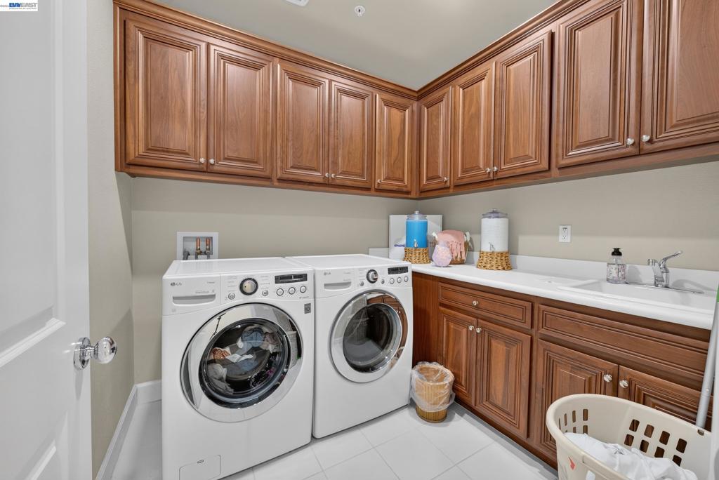 200 Cliffecastle Property Photo 73