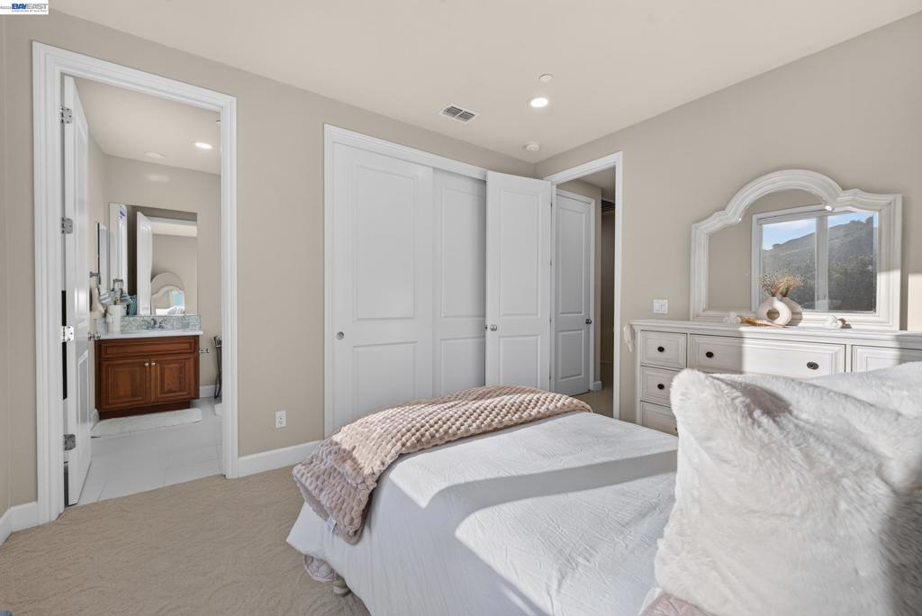 200 Cliffecastle Property Photo 75