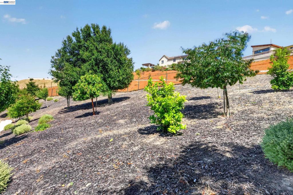 200 Cliffecastle Property Photo 82