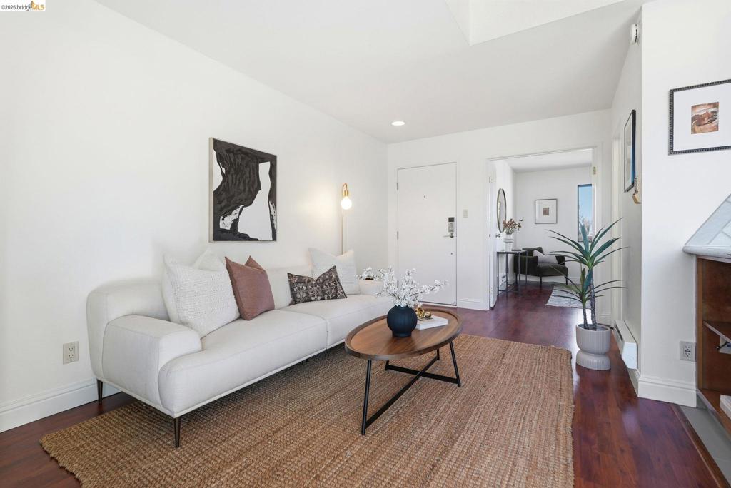 3 Embarcadero 338 Property Photo 4