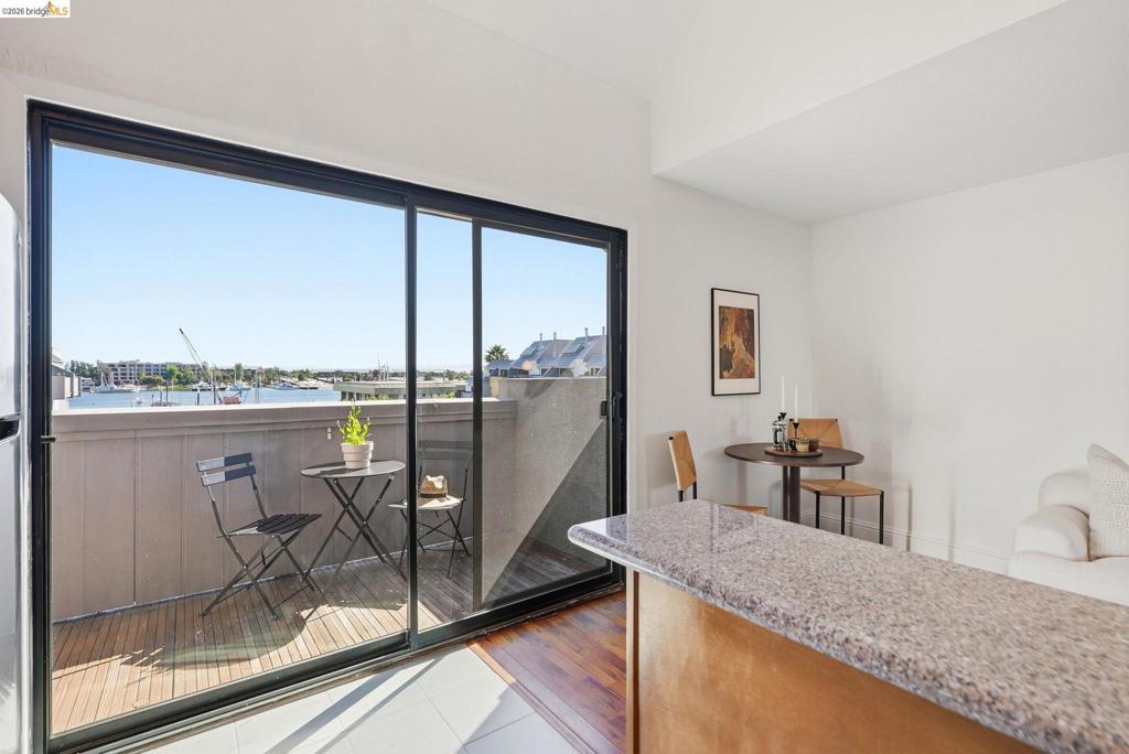 3 Embarcadero 338 Property Photo 8