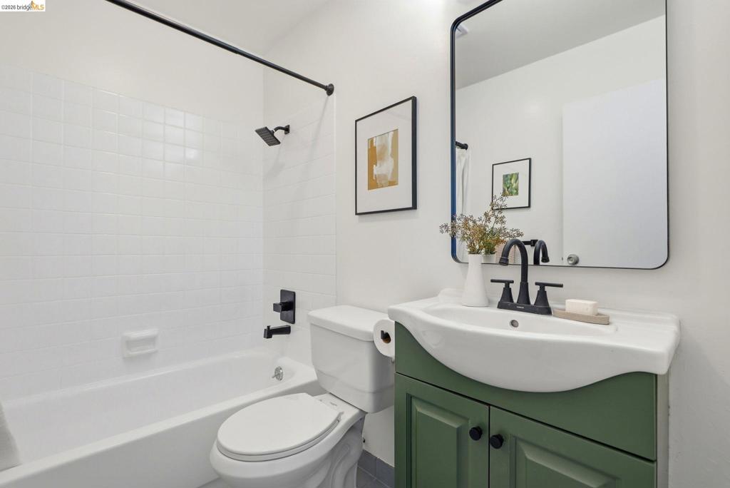 3 Embarcadero 338 Property Photo 13
