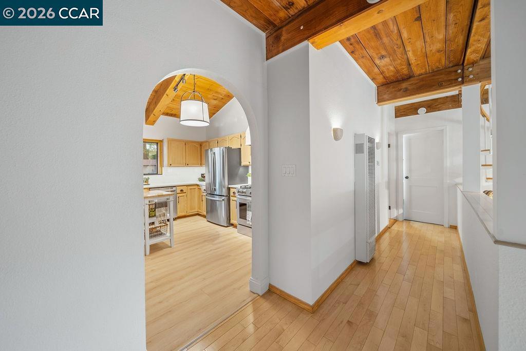 18103 La Verne Dr Property Photo 10