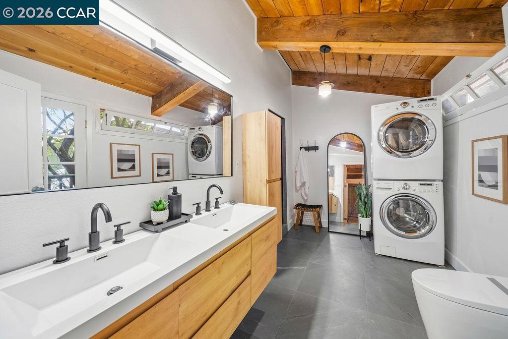 18103 La Verne Dr Property Photo 20