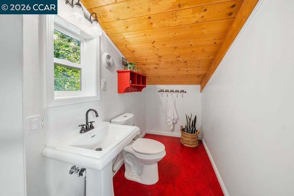 18103 La Verne Dr Property Photo 26