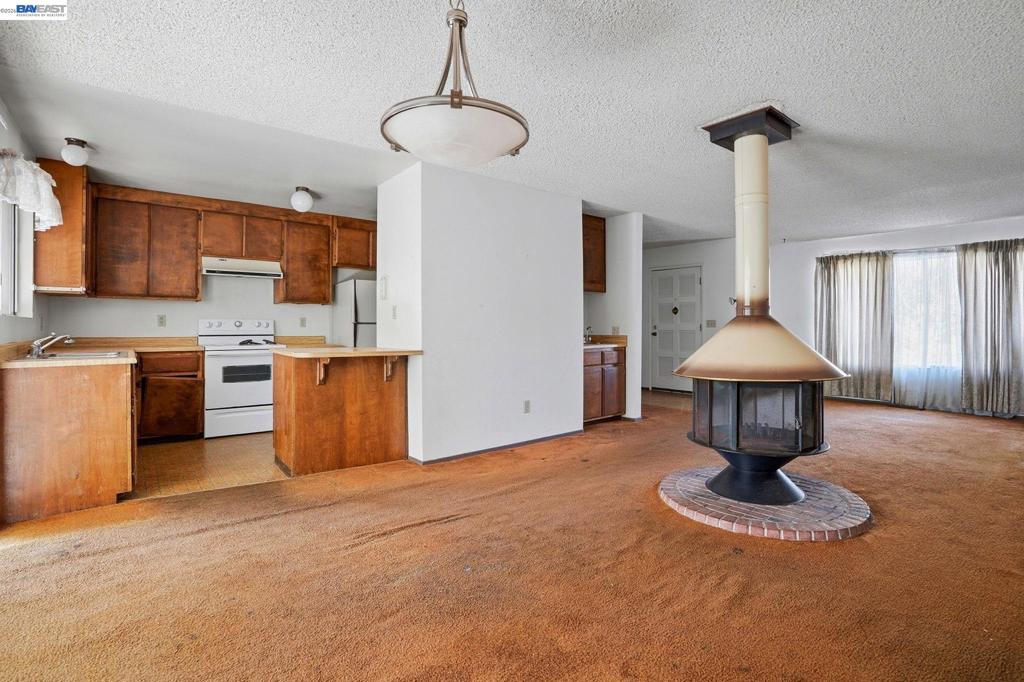 425 Coffield Ave Property Photo 11