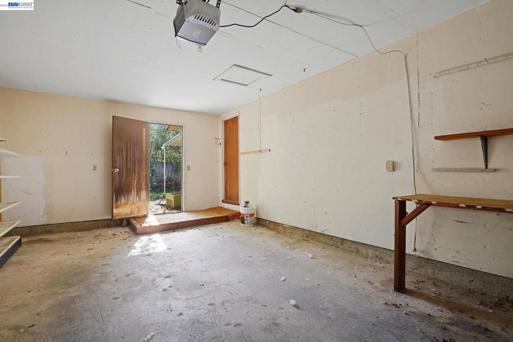 425 Coffield Ave Property Photo 26