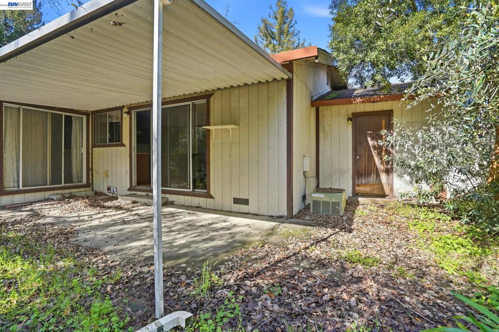 425 Coffield Ave Property Photo 30