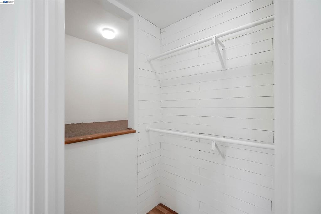 2744 Kennedy St Property Photo 37