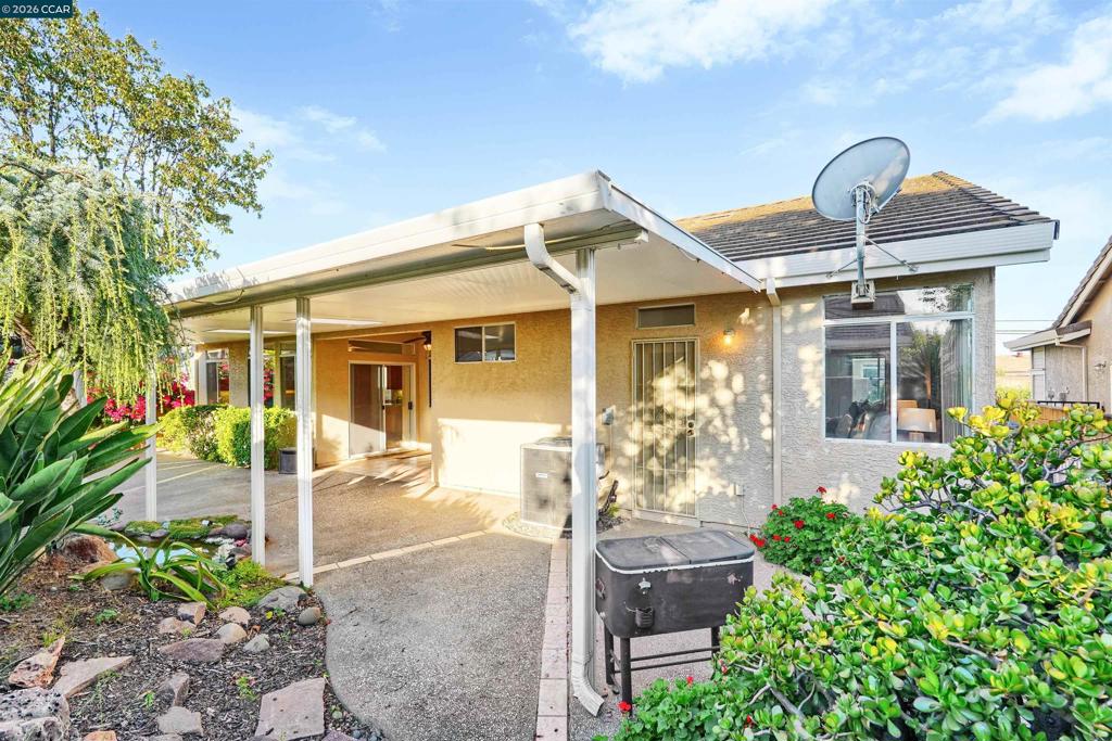 287 Mandarin Cir Property Photo 42