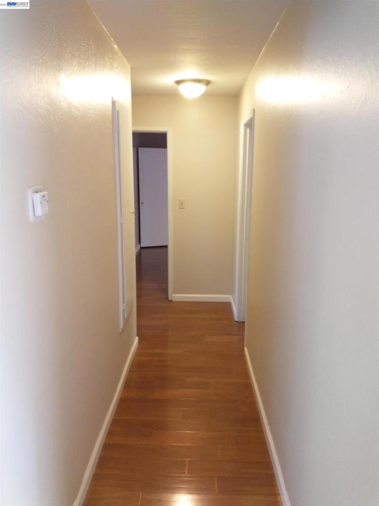 6909 Macarthur Blvd Property Photo 9