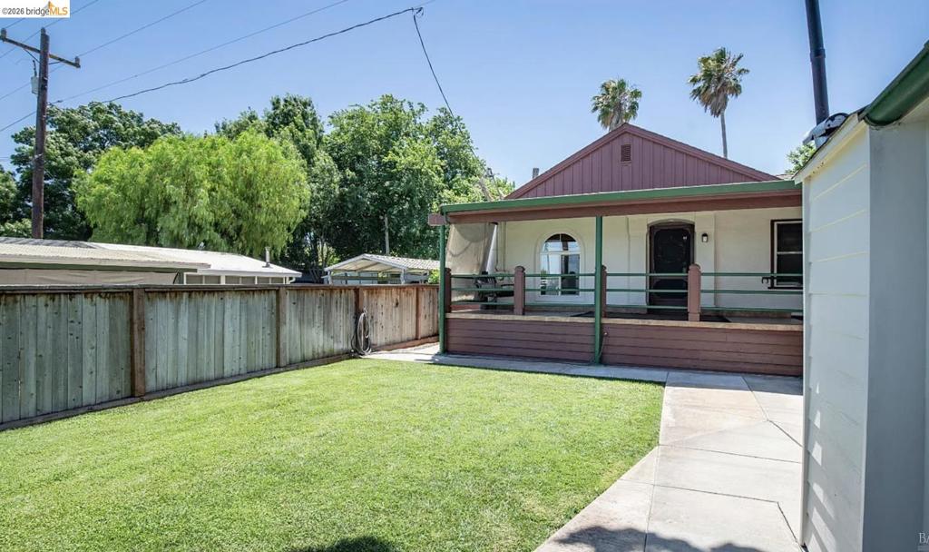 1410 Taylor Rd Property Photo 2