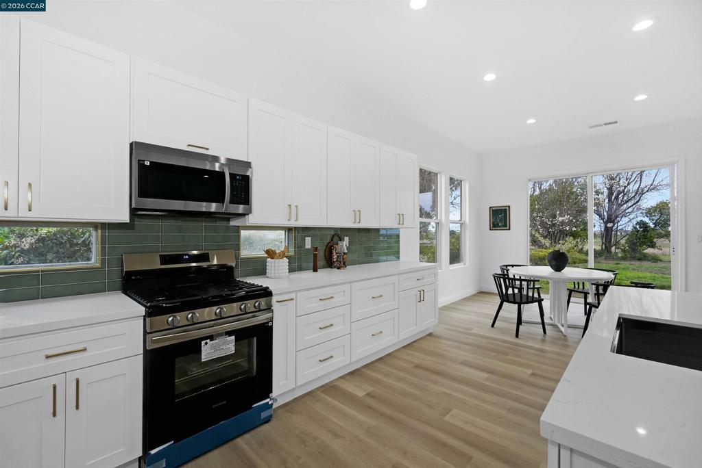 175 Oakridge Way Property Photo 27