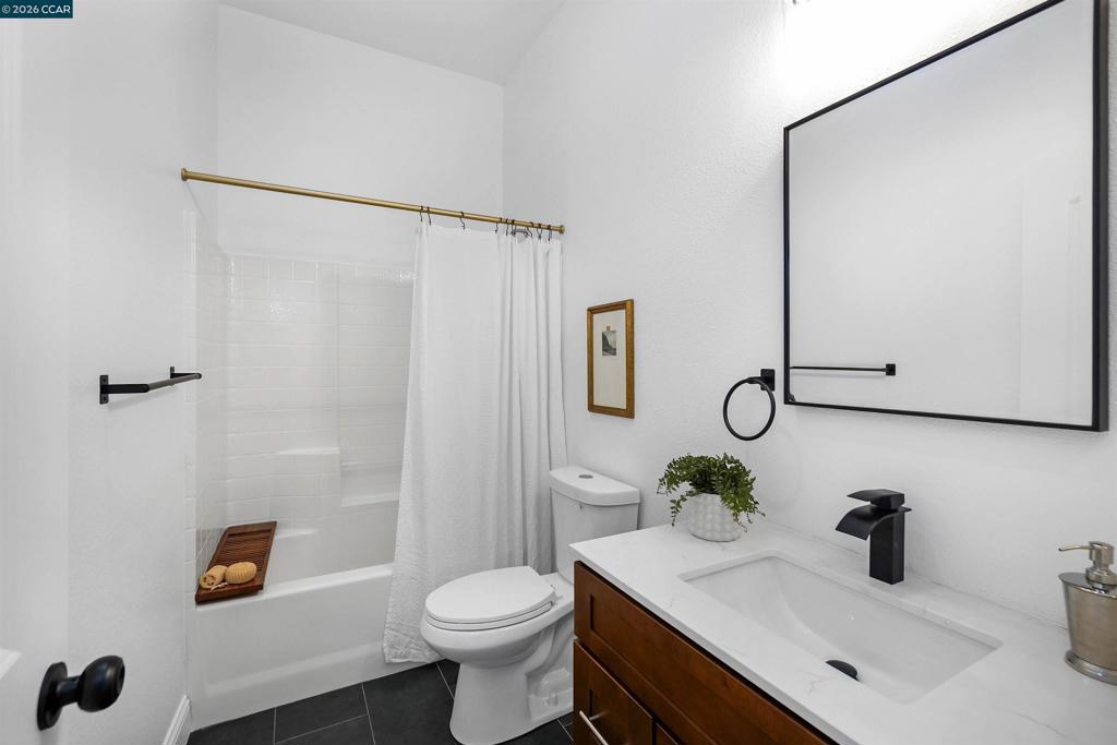 175 Oakridge Way Property Photo 47