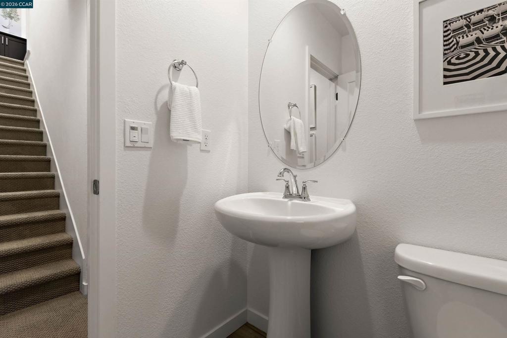 216 Ashton Way Property Photo 33