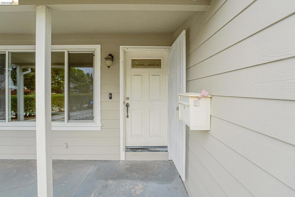 2465 Mountain View Dr Property Photo 4
