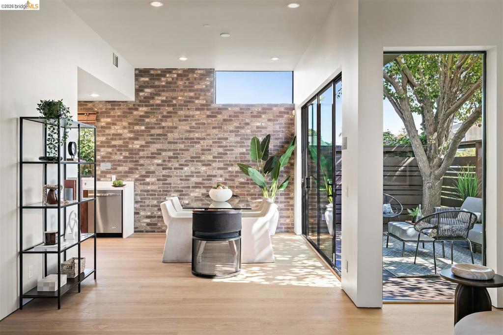 1406 San Pablo Ave A Property Photo 4