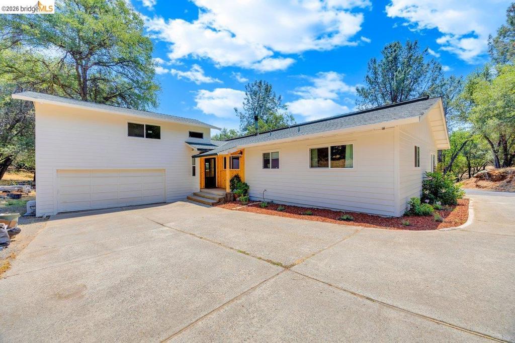 15311 Curtis Cir Property Photo 6