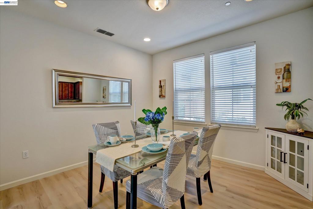 321 Cortona Way Property Photo 8