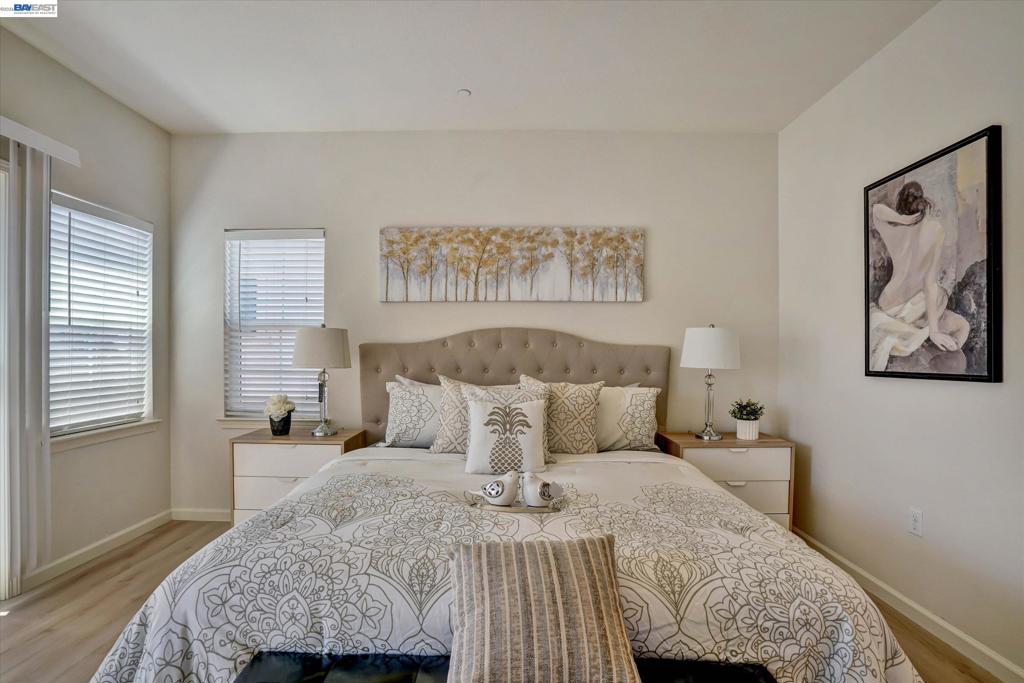 321 Cortona Way Property Photo 27