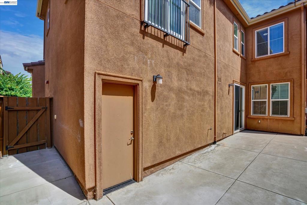 321 Cortona Way Property Photo 45