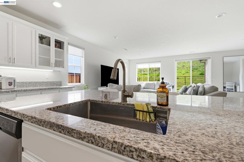 5444 Gray Pine Way Property Photo 15