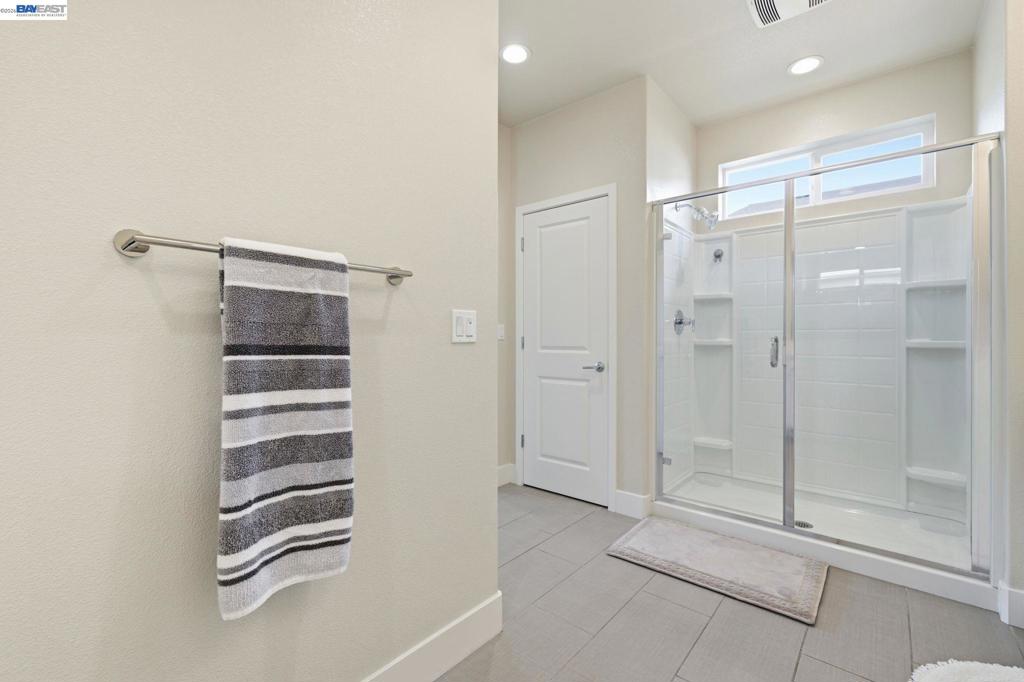 5444 Gray Pine Way Property Photo 32