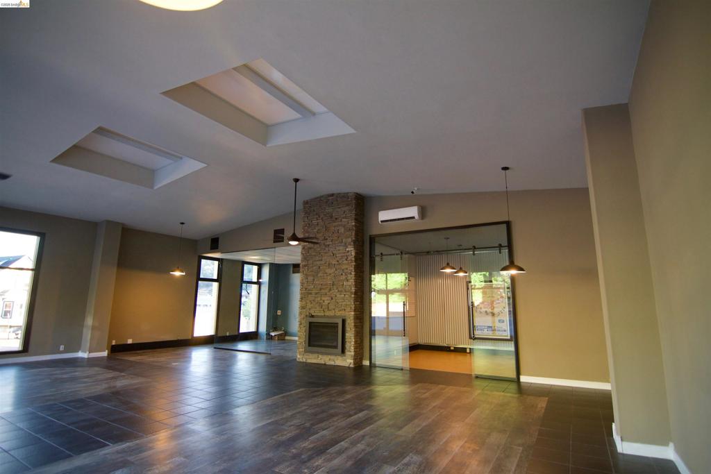 246 S Shepherd Street Property Photo 25