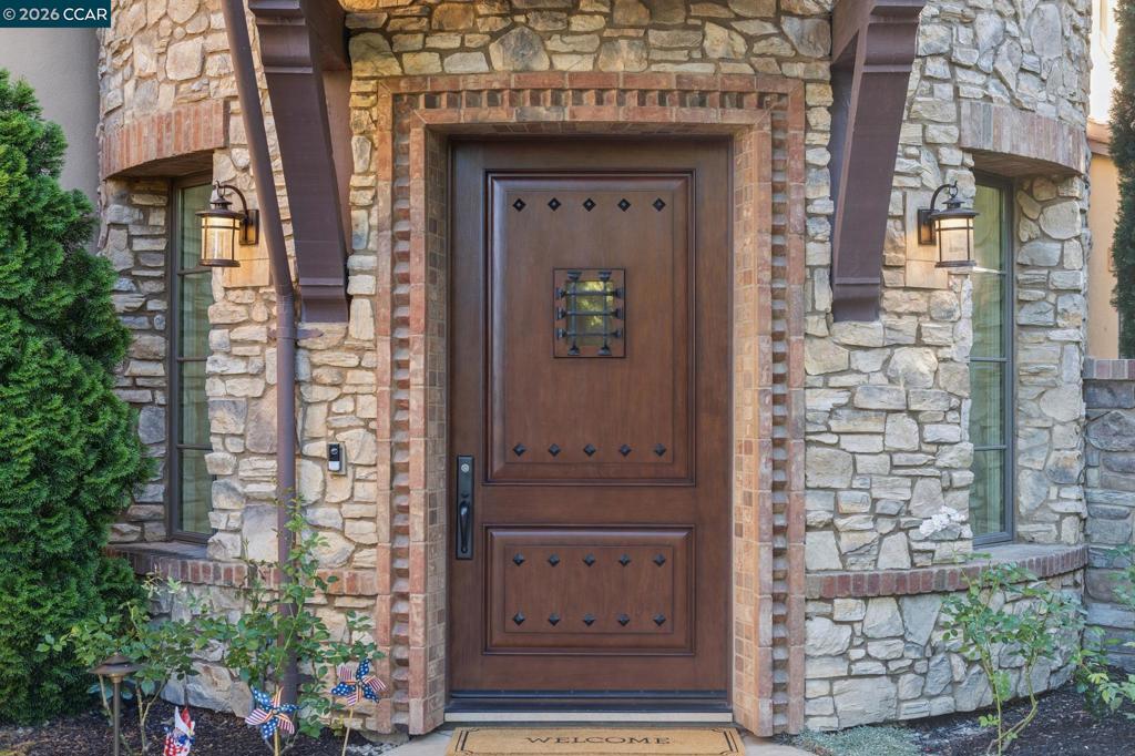 331 Corrie Place Property Photo 6