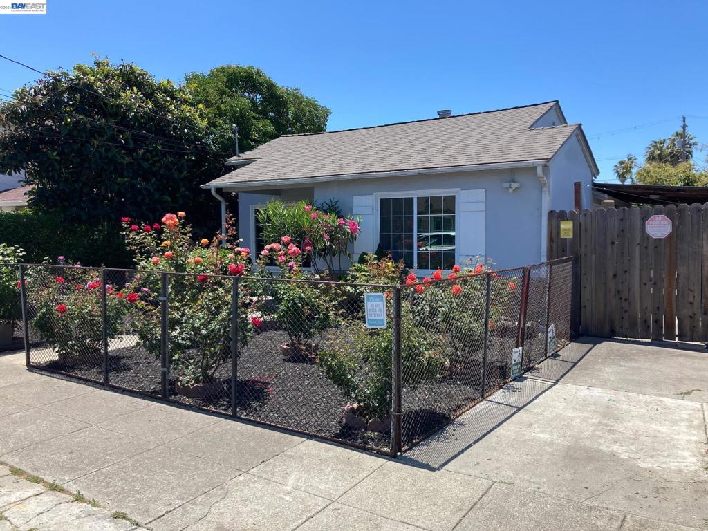 6631 Lucille St Property Photo 1
