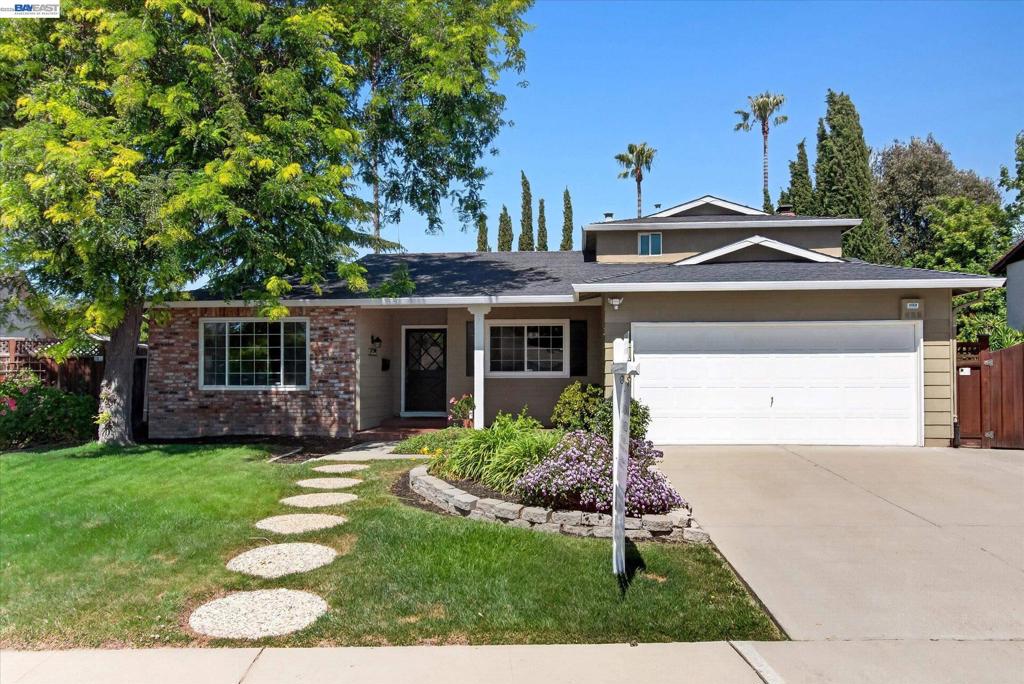 1841 Paseo Del Cajon Property Photo 1