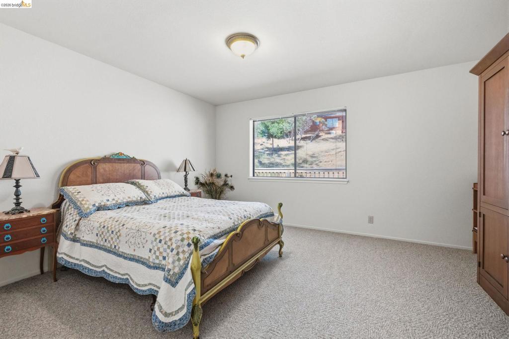 20812 Point View Dr. Property Photo 20