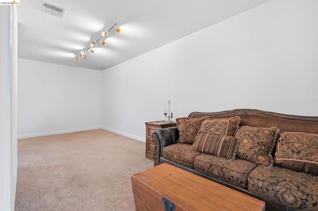20812 Point View Dr. Property Photo 24