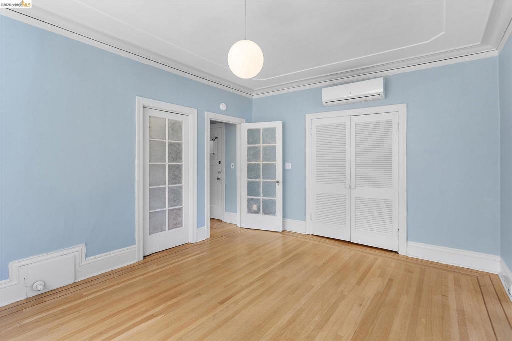 647 Beacon St Property Photo 6