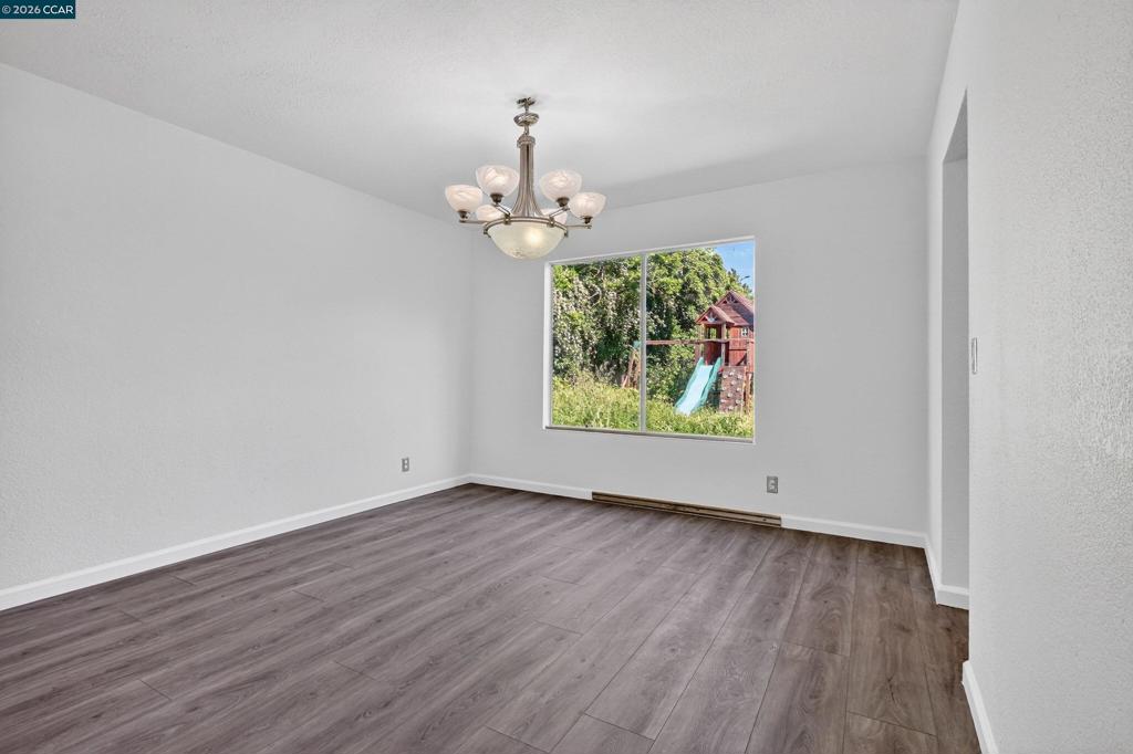 730 Stratford Avenue Property Photo 17